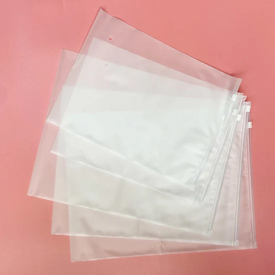 Sacchetti di plastica trasparente in PVC con cerniera e sacchetto in polietilene satinato per vestiti, magliette e costumi da bagno